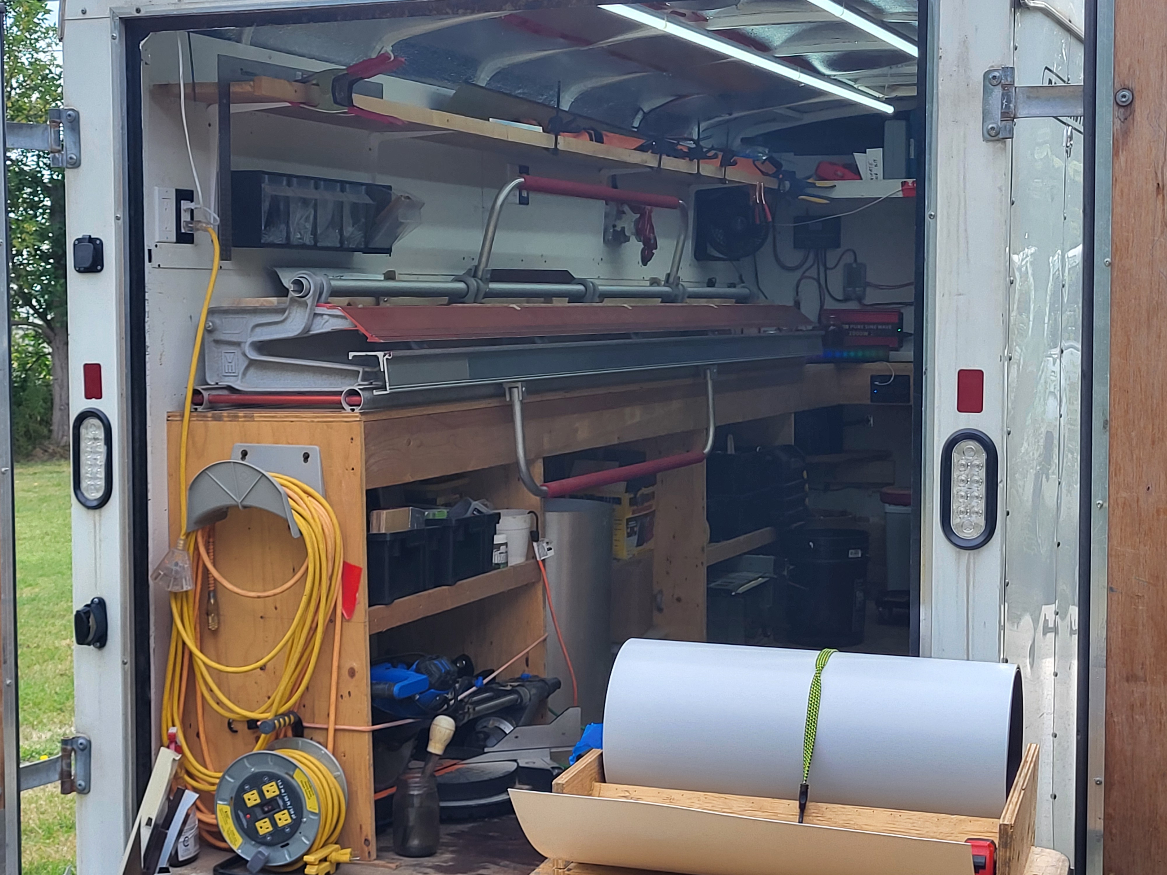 Mobile workshop equipment